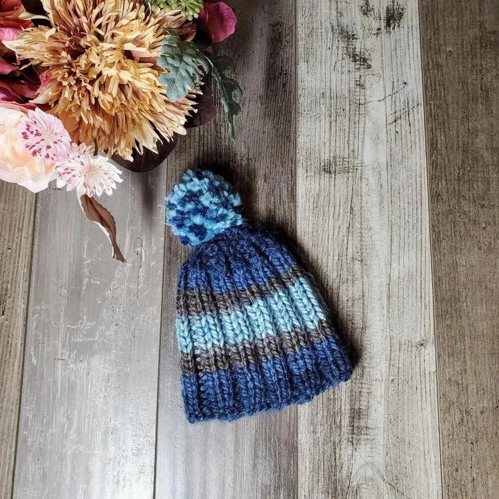 Handmade Crocheted Knit Striped Baby Pom Pom Beanie Hat Winter NWOT 0-12m Blue